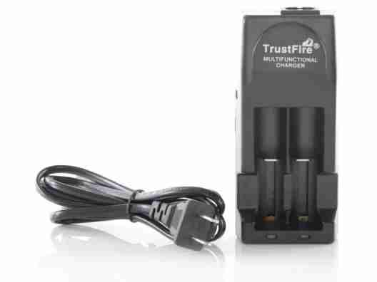 Зарядное устройство TrustFire TR-001