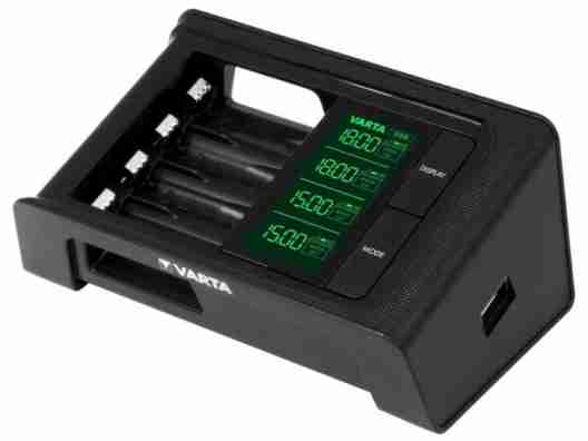 Зарядное устройство Varta LCD Smart Charger + 4xAA 2100 mAh