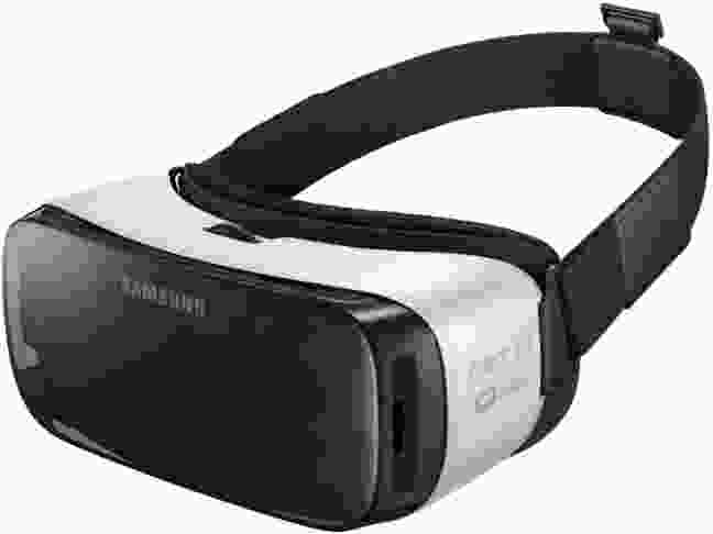 Очки виртуальной реальности Samsung Gear VR CE