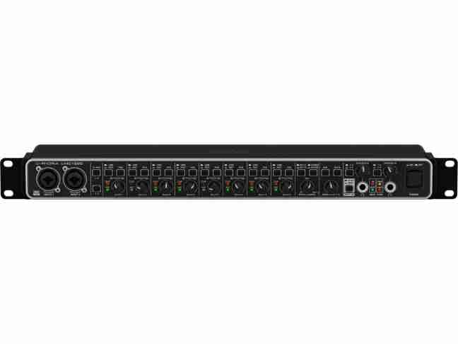 ЦАП Behringer U-PHORIA UMC1820