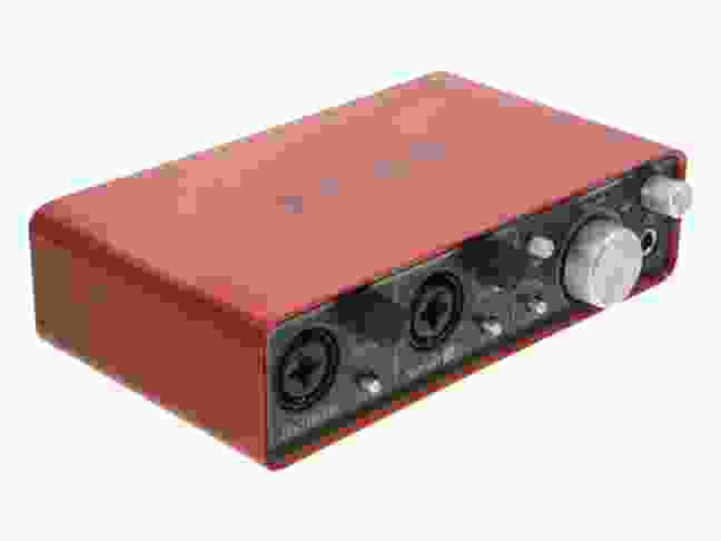 ЦАП Focusrite Scarlett 2i2