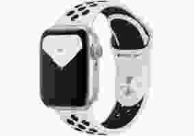 Смарт-годинник Apple Watch Nike Series 5 GPS 40mm Silver Aluminum w. Silver Aluminum (MX3R2)