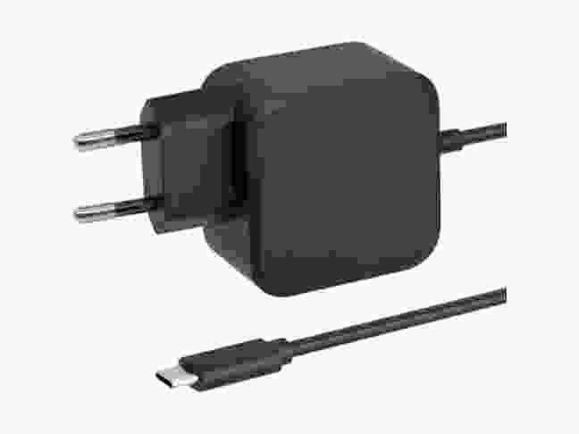 Мережевий зарядний пристрій Xilence XM067C.B Mini GaN Universal Notebook Charger 67W Black w/USB-C cable (XM018)
