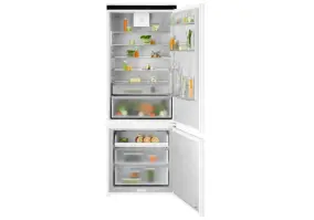Холодильник с морозильной камерой Electrolux ENA7TE75S