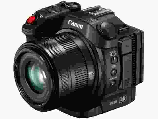 Видеокамера Canon XC15